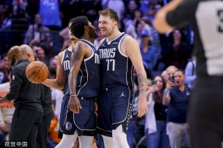 足球的竞技 足球的竞技