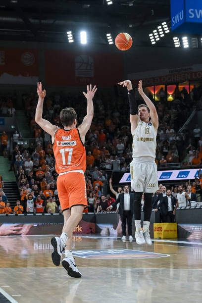 的平局中 的平局中