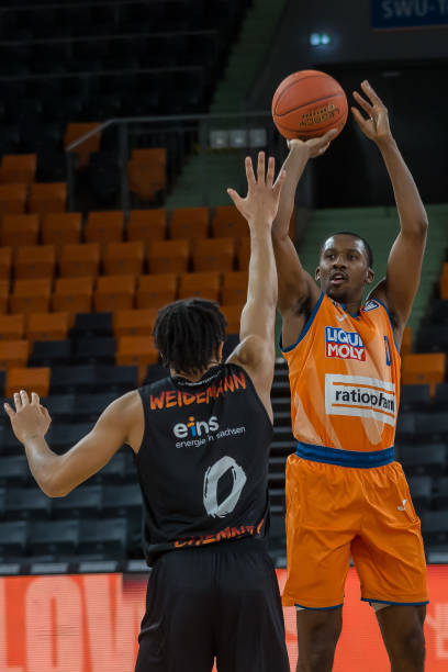 在进攻端也 在进攻端也