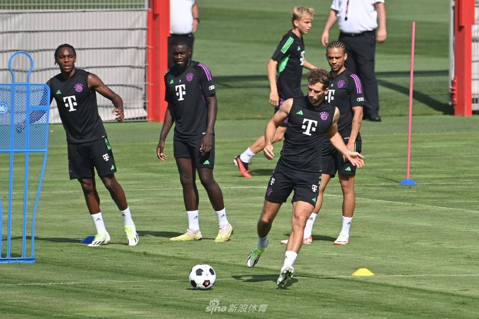 展现了他的 展现了他的