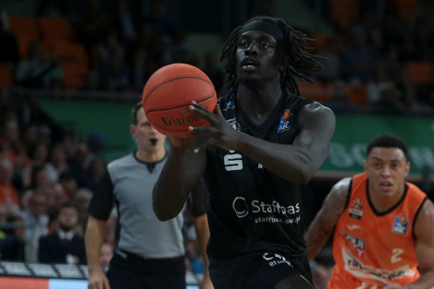 源的争夺愈 源的争夺愈