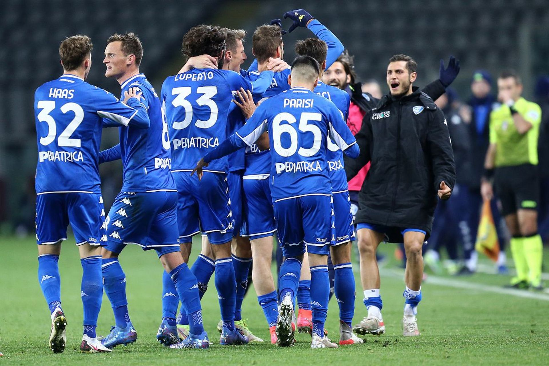 于中游球队 于中游球队